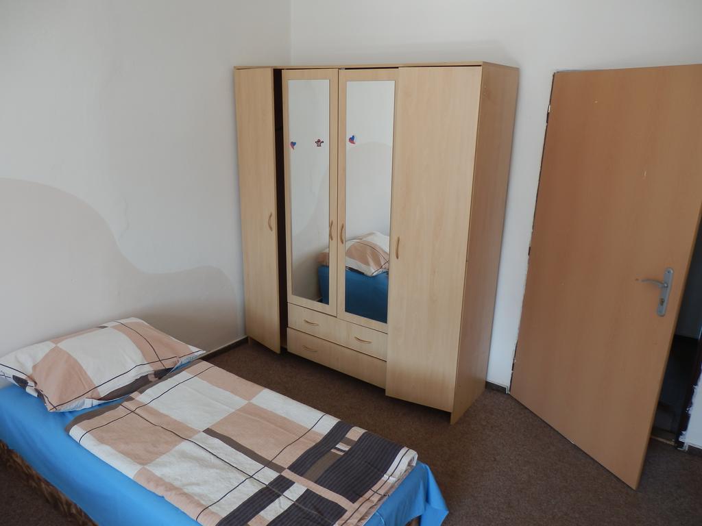 Ubytovna Pod Mostem Ostrava Cameră foto